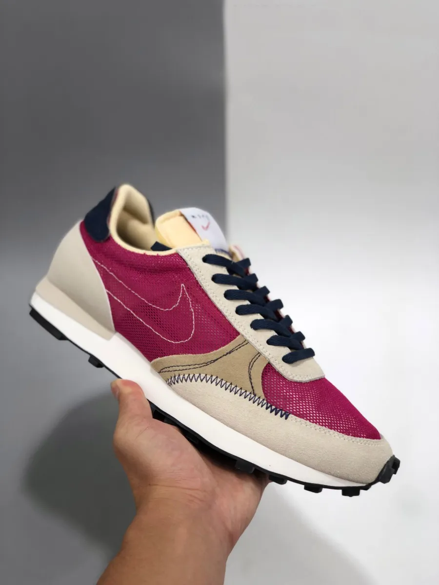 Nike Daybreak Type Cactus Flower/Light Bone-Midnight Navy Nike Daybreak Navy