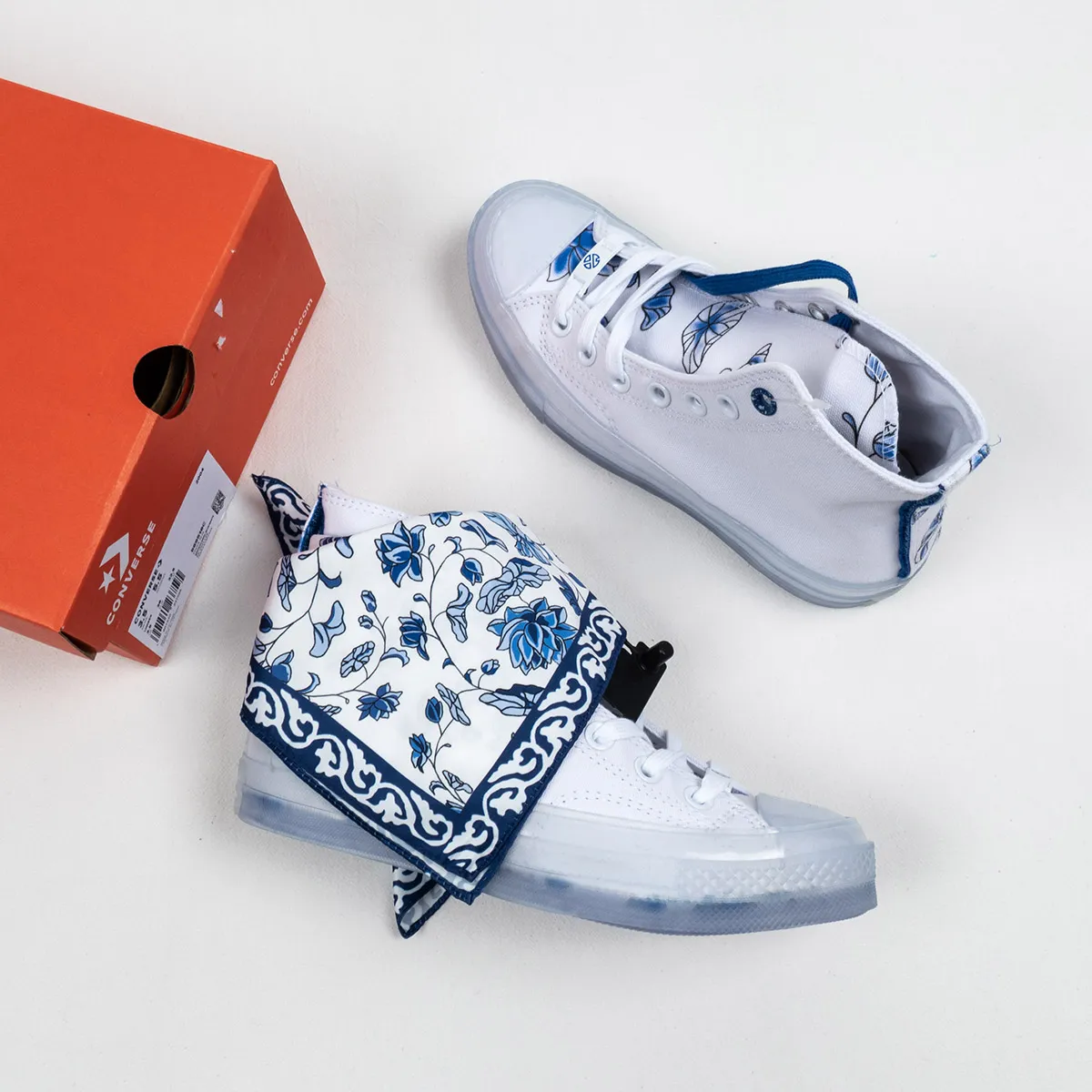 Lay Zhang x Converse Chuck 70 High 'Blue White Porcelain' / lay zhang converse